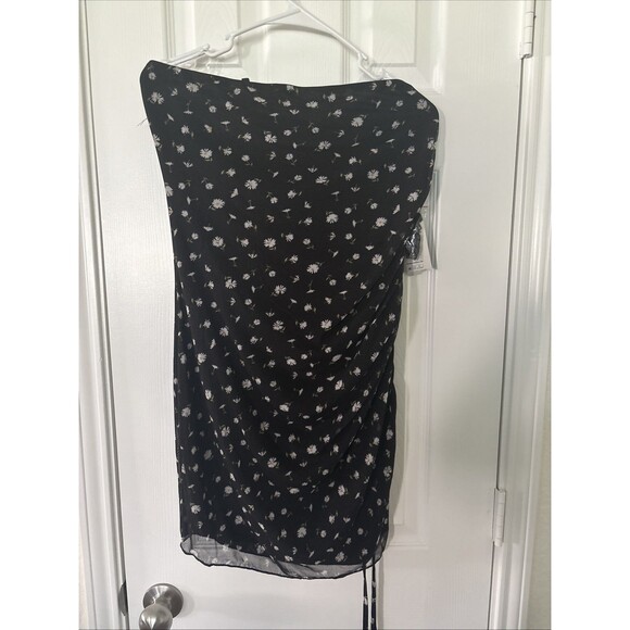 No Boundaries Junior's Large 11/13 Mini Dress Floral Print Padded NEW Black - Picture 1 of 3